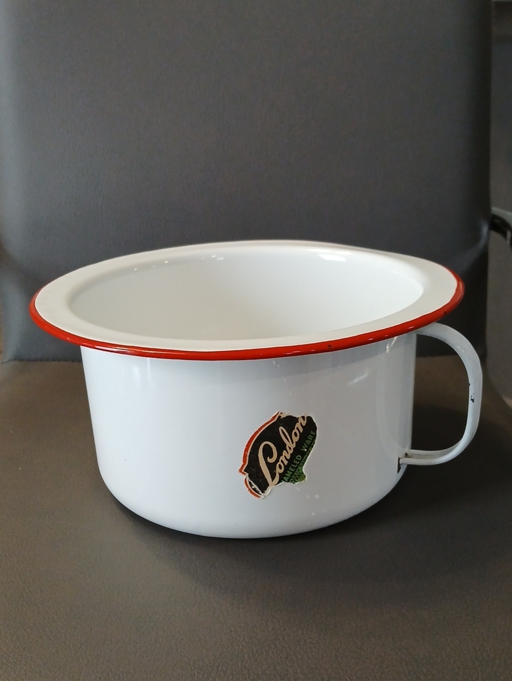 🌸Vintage London Enamel Chamber Pot Antique
